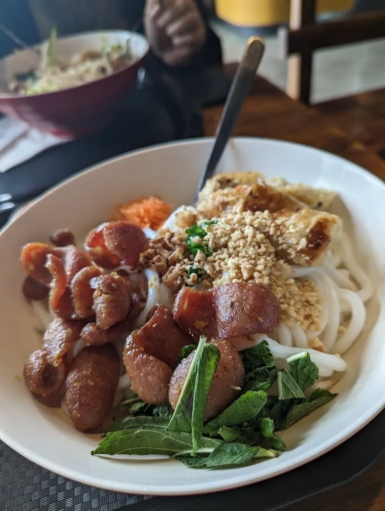 Udon Saucisse Porc Lao